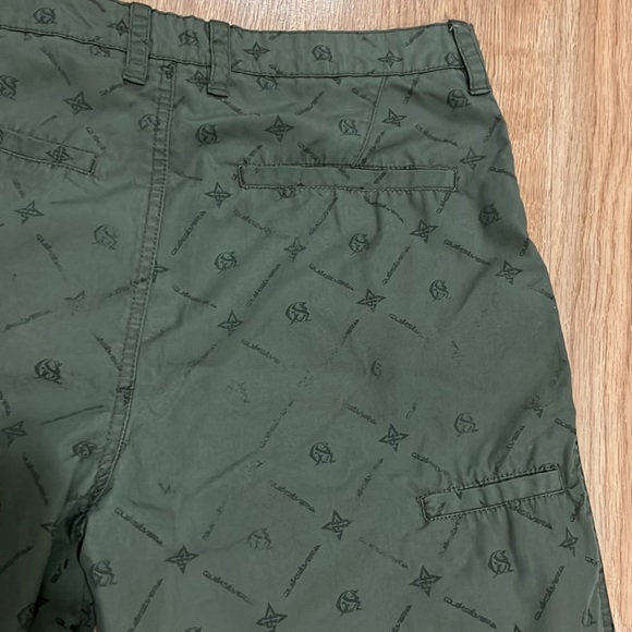Quicksilver Army Green Shorts Sz 31 - Picture 6 of 6